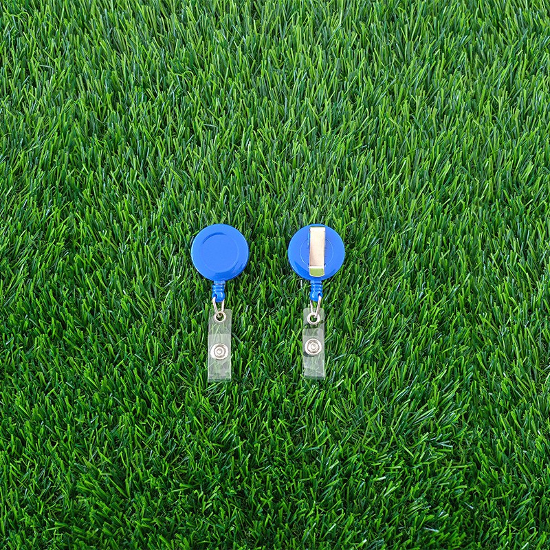Yoyo clip for id card holder